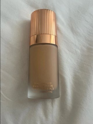 Charlotte Tilbury Airbrush Flawless Foundation