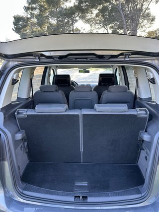 Volkswagen Touran 2012