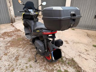 Aprilia SR GT 125 Sport Amarilla 2024