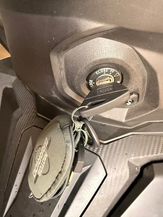 Aprilia SR GT 125 Sport Amarilla 2024