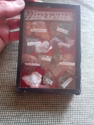 Colección Minerales: Vanadinite, Malaquita, Ágata,