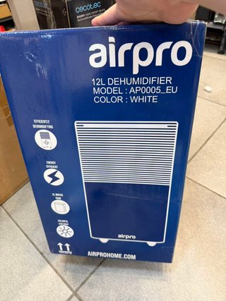 Deumidificatore Digitale Air Pro 12L/giorno - Serbatoio Grande 2L, Modalità Standby, Timer 24 Ore per Asciugare Vestiti, Camere da Letto, Cantine, Garage e Cucine