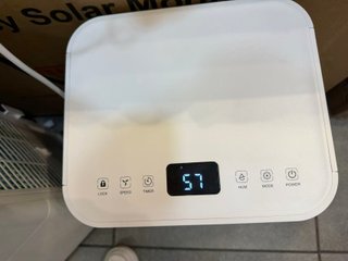Deumidificatore Digitale Air Pro 12L/giorno - Serbatoio Grande 2L, Modalità Standby, Timer 24 Ore per Asciugare Vestiti, Camere da Letto, Cantine, Garage e Cucine