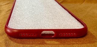 Funda iPhone 11 Silicona, color fucsia, nueva