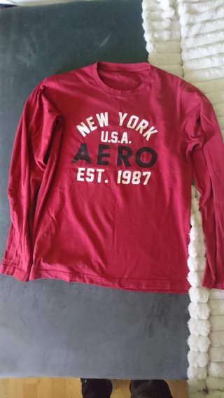 Camisa, camiseta de varios colores y marcas