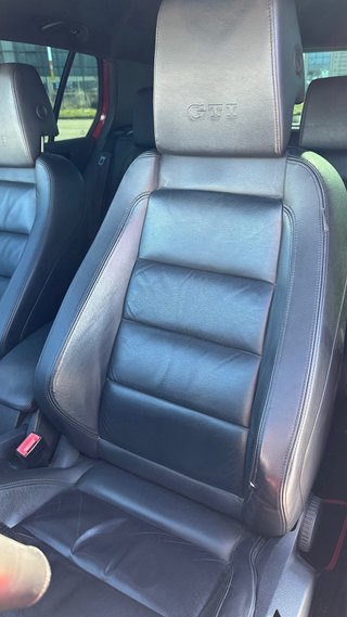 Volkswagen Golf GTI 2010