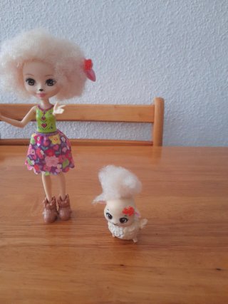 Muñeca Enchantimals y Oveja