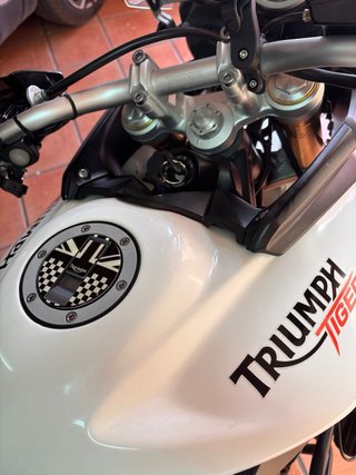 Triumph Tiger 800 ABS A