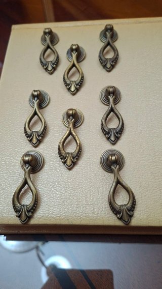 Tirador antiguo bronce