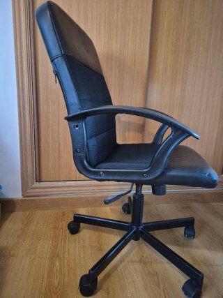 Silla de estudio negra