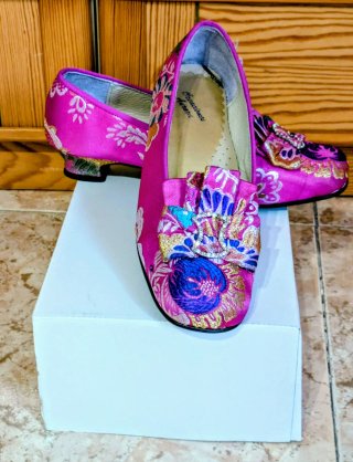 Traje de Fallera Rosa/ morado