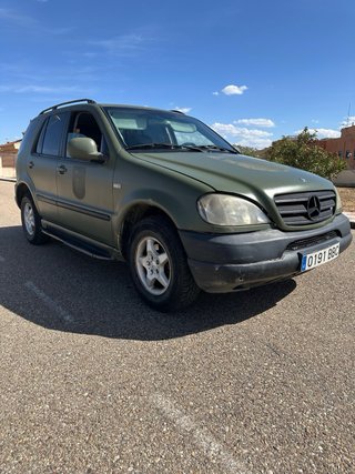 Mercedes-Benz Clase M 2001