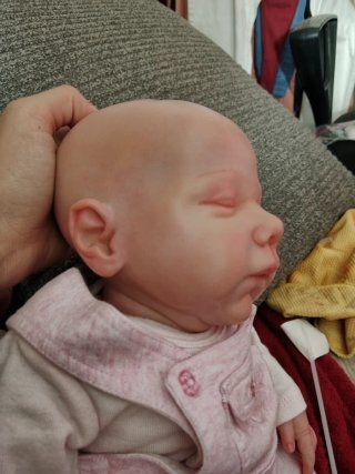 Bebé Reborn Pequeñita