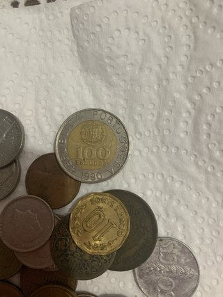 Lote de monedas de diferentes países