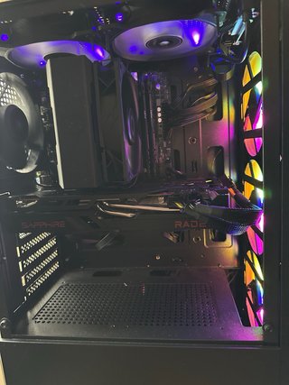 PC Gaming Ryzen 5 5600XT 16GB RAM 6700XT 12GB