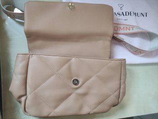 Bolso Lola Casademunt Beige Acolchado