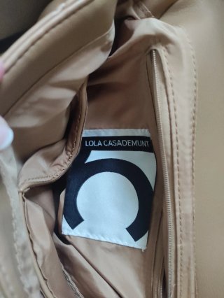 Bolso Lola Casademunt Beige Acolchado