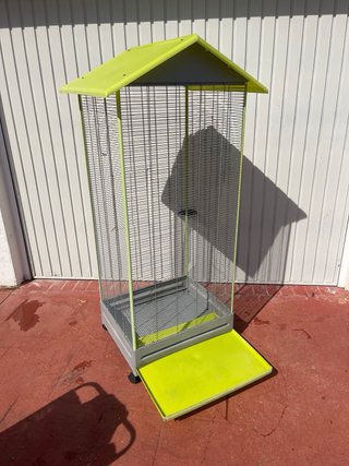 Jaula grande para pájaros