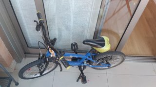 Bicicleta infantil azul