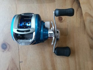 Carrete de pesca Sakura Azzurro