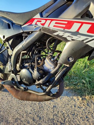 Rieju MRT 50 2023 Negro/Rojo