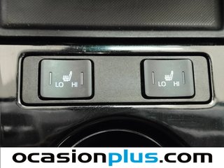 Toyota Prius 125PH Plug-In Solar 90 kW (122 CV)