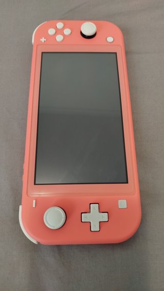 Nintendo Switch Lite + 4 Juegos