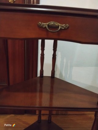 Mesita rinconera vintage madera
