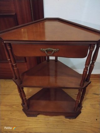 Mesita rinconera vintage madera