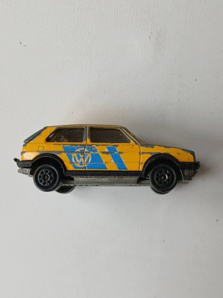 Miniatura Coche Volkswagen Golf GTI Majorette