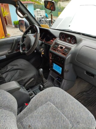 Mitsubishi Montero 2001