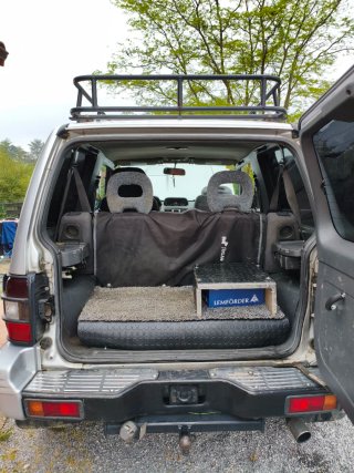Mitsubishi Montero 2001