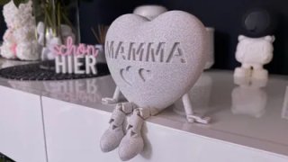 Cuore MAMA decorativo con gambe