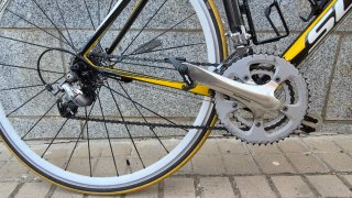 Bici Scott CR1 30 Carbono