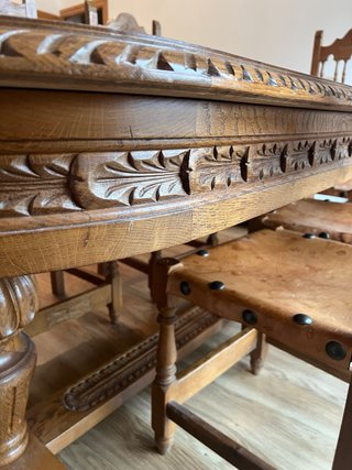 Mesa de comedor rústica y 6 sillas