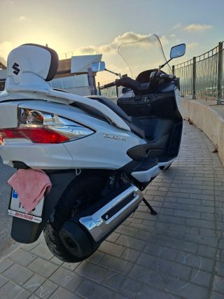 Suzuki Burgman 400 ABS Blanca