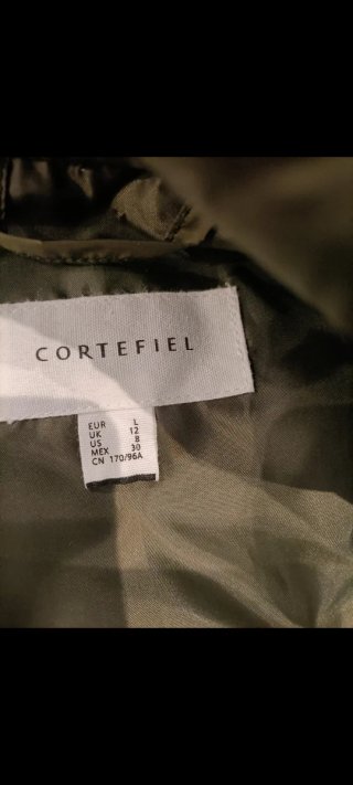 Parka Cortefiel sin estrenar. Talla L. Entretiempo
