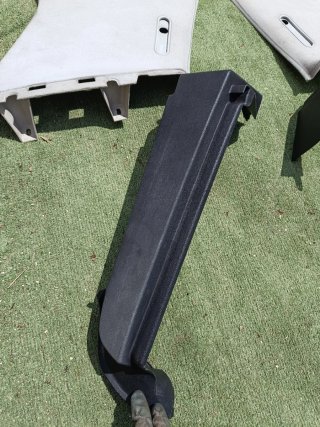 Pilares C + plásticos laterais mala vw golf mk4 IV