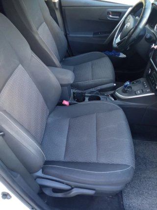 Toyota Auris 2015
