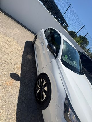Peugeot 208 2024