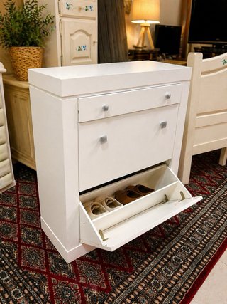 Zapatero blanco de madera