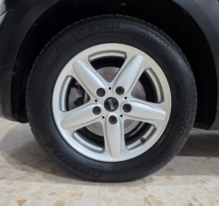 MINI Countryman D