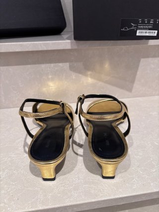 Sandalias Massimo Dutti doradas Talla 41