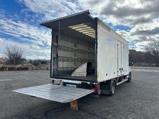 IVECO DAILY 70C17 Camion Furgon + puerta elevadora