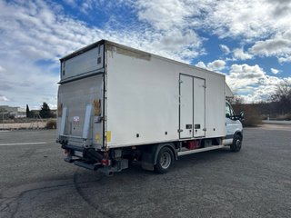 IVECO DAILY 70C17 Camion Furgon + puerta elevadora