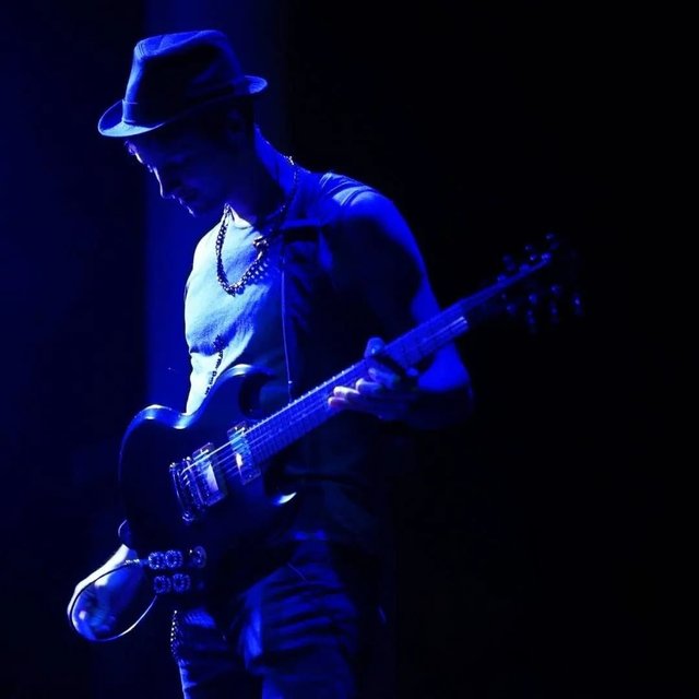 Clases de guitarra online y en persona