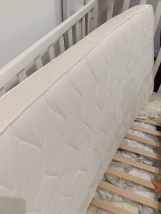 Cuna bebé con colchón y protector transpirable