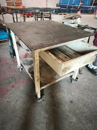 Mesa de trabajo yunque con cajón