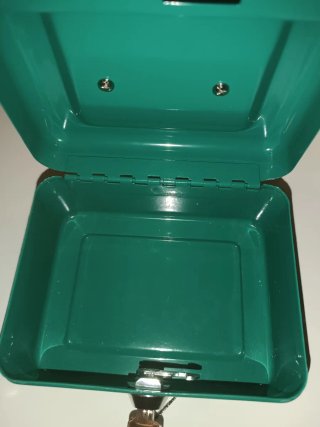 Caja Fuerte Metálica con Llave