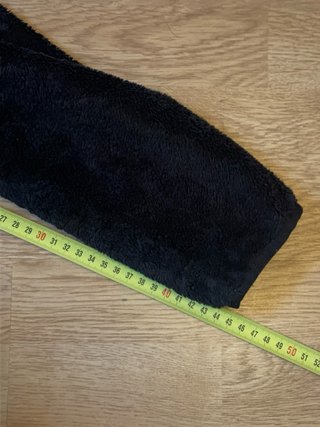 Black The North Face woman fleece jacket